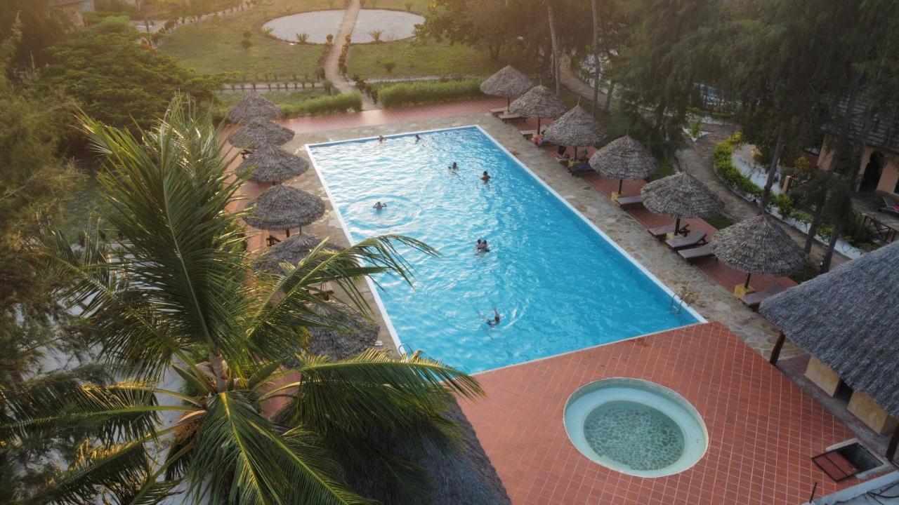 Vrclub Paje Palms Beach Resort Екстер'єр фото