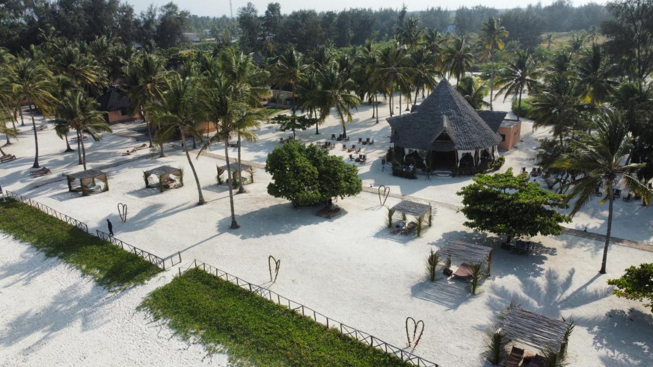 Vrclub Paje Palms Beach Resort Екстер'єр фото